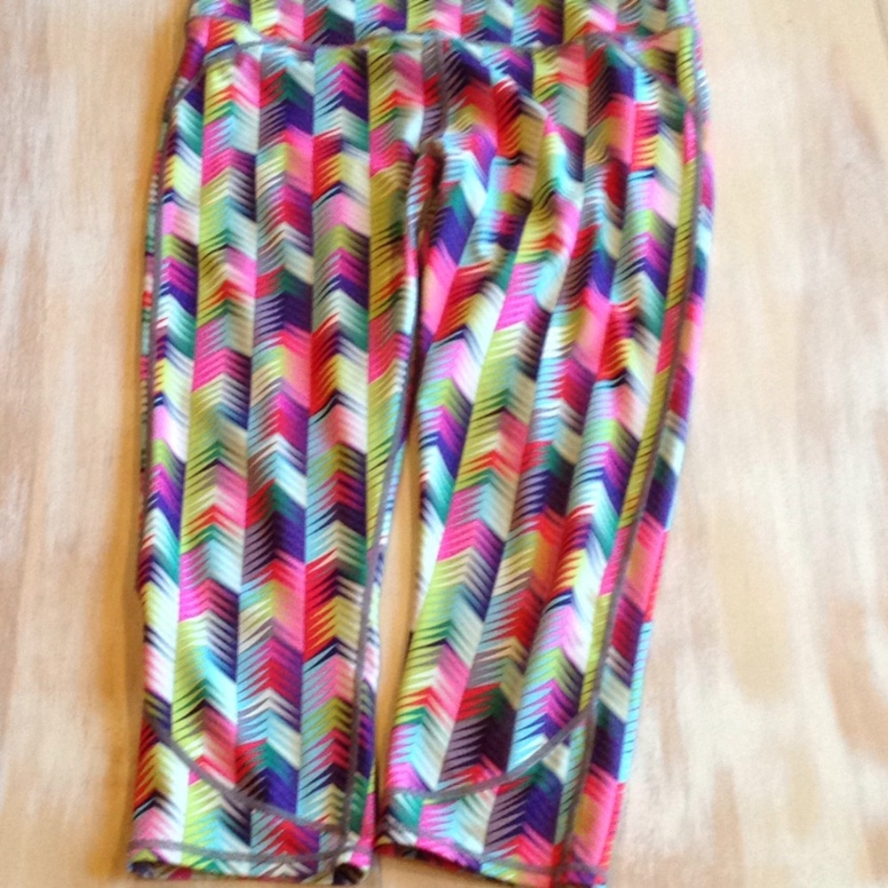 Fabletics capri workout pants